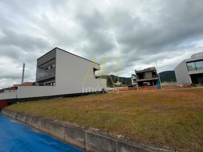 Lote/Terreno à venda, 150m² no Beira Rio, Biguaçu