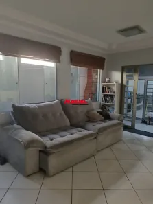 Casa com 3 Quartos à venda, 186m² no Jardim Uirá, São José dos Campos