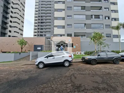 Apartamento com 3 Quartos para alugar, 95m² no Osvaldo Rezende, Uberlândia