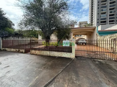 Casa com 3 Quartos à venda, 159m² no Zona 08, Maringá