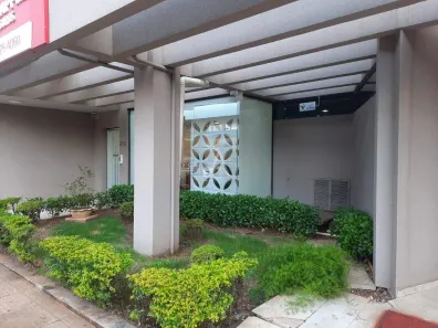 Sala Comercial para alugar, 422m² no Centro, Cascavel