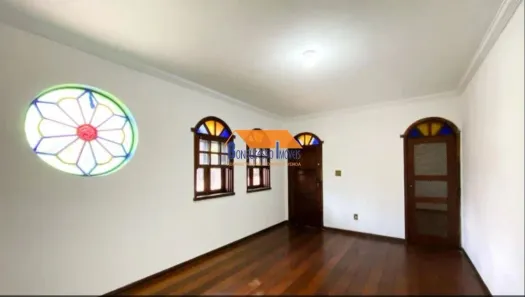 Casa com 3 Quartos para alugar, 213m² no Alto Barroca, Belo Horizonte