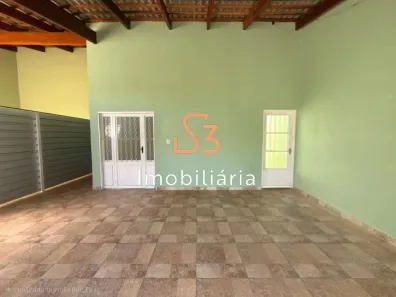 Casa com 4 Quartos para alugar, 140m² no Pampulha, Uberlândia