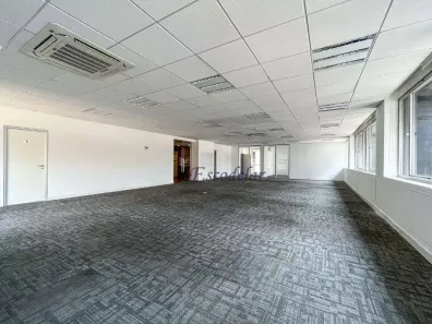 Sala Comercial para alugar, 200m² no Bela Vista, São Paulo