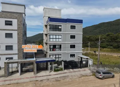 Apartamento com 2 Quartos à venda, 64m² no Village, Imbituba