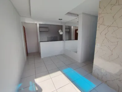 Apartamento com 3 Quartos para alugar, 55m² no Serraria, Maceió