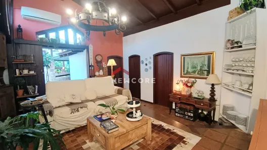 Prédio Comercial com 1 Quarto à venda, 490m² no Canasvieiras, Florianópolis
