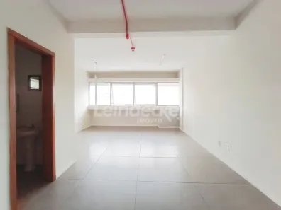 Sala Comercial para alugar, 47m² no Partenon, Porto Alegre