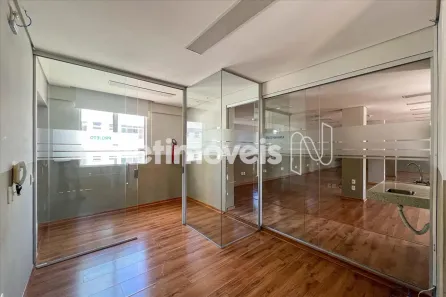 Prédio Comercial para alugar, 1150m² no Coração de Jesus, Belo Horizonte