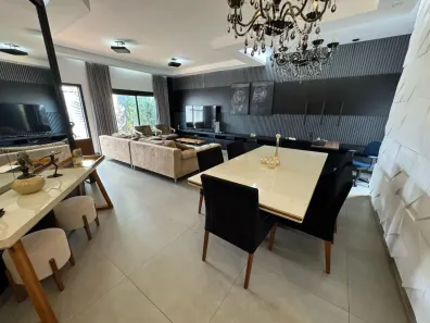 Casa com 3 Quartos à venda, 210m² no Cidade Jardim, Uberlândia