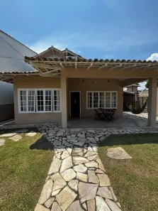 Casa com 4 Quartos à venda, 326m² no Barra de Macaé, Macaé
