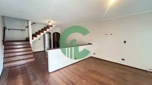Sobrado com 3 Quartos para alugar, 237m² no Parque Jaçatuba, Santo André