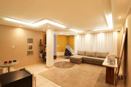 Casa com 5 Quartos à venda, 300m² no Jardim Picolo, São Paulo