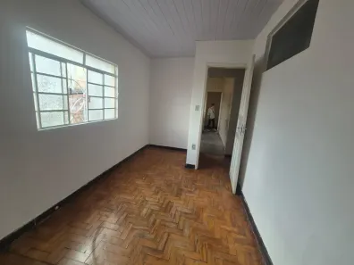 Casa com 3 Quartos para alugar, 96m² no Paraíso, Belo Horizonte