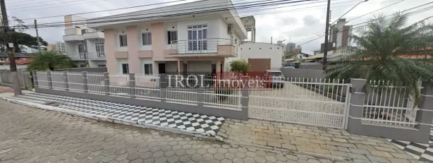 Sobrado com 5 Quartos para alugar, 330m² no São João, Itajaí