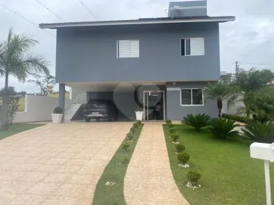 Casa de Condomínio com 3 Quartos à venda, 200m² no Santa Isabel, Louveira