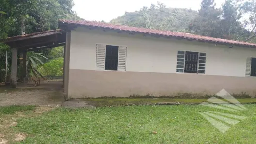 Fazenda/Sítio com 4 Quartos à venda, 170m² no Taboão, Taubaté