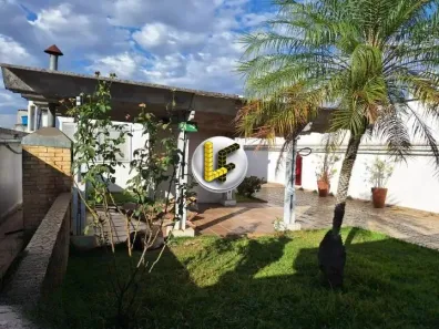 Casa com 8 Quartos para alugar, 267m² no Osvaldo Cruz, São Caetano do Sul