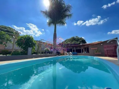 Fazenda/Sítio com 3 Quartos à venda, 218m² no Caxambu, Jundiaí