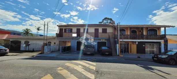Casa com 9 Quartos à venda, 90m² no Serraria, São José