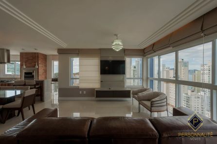 Apartamento com 3 Quartos à venda, 177m² no Pioneiros, Balneário Camboriú