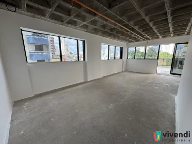 Sala Comercial com 1 Quarto à venda, 81m² no Vila Boaventura, Jundiaí