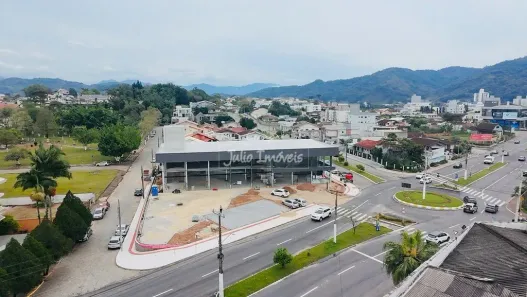 Sala Comercial para alugar, 121m² no Jardim Maluche, Brusque