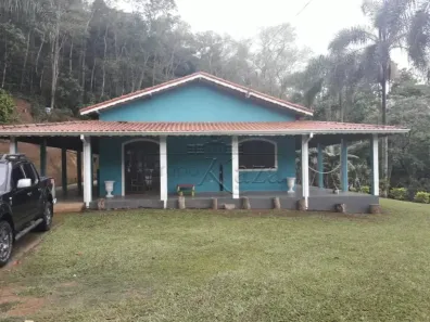 Fazenda/Sítio com 4 Quartos à venda, 250m² no Mirante do Buquirinha, São José dos Campos
