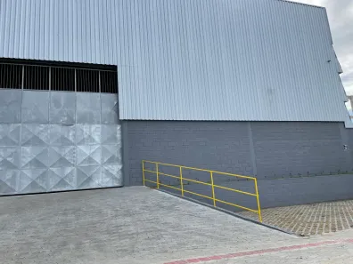 Galpão/Depósito/Armazém para alugar, 1050m² no Civit II, Serra