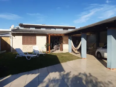 Casa com 3 Quartos à venda, 204m² no , Imbé