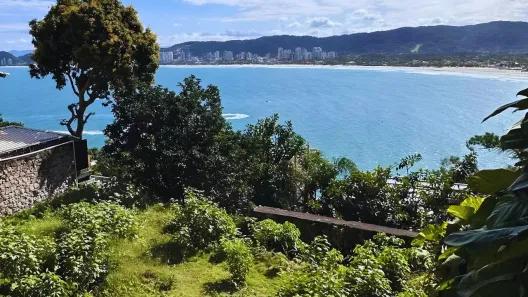 Lote/Terreno à venda, 440m² no Península, Guarujá