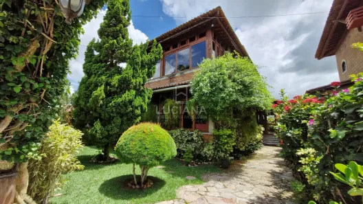 Casa de Condomínio com 5 Quartos para venda ou aluguel, 304m² no Alpes Suiços, Gravatá