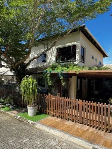 Casa de Condomínio com 4 Quartos à venda, 271m² no Buraquinho, Lauro de Freitas
