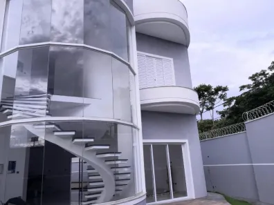 Casa com 3 Quartos à venda, 290m² no Jardim Maria Helena, Nova Odessa