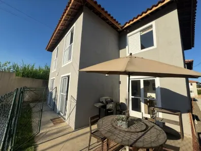 Casa de Condomínio com 2 Quartos à venda, 45m² no Jardim dos Pereiras (Caucaia do Alto), Cotia