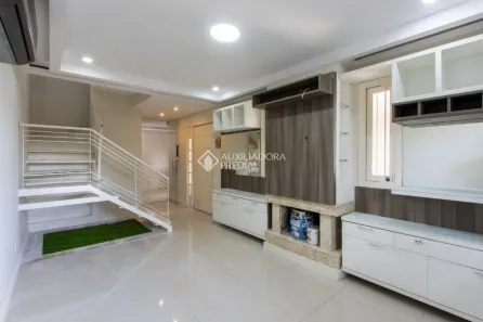 Casa com 2 Quartos para alugar, 134m² no Nonoai, Porto Alegre