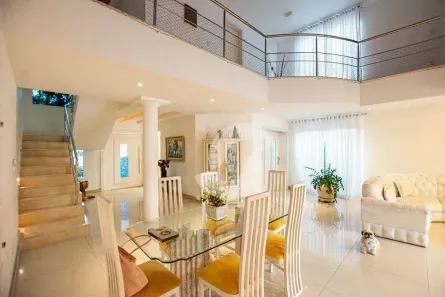 Casa com 4 Quartos à venda, 418m² no Camboinhas, Niterói