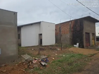 Lote/Terreno à venda, 200m² no Loteamento Antônio Caiado, Uberaba