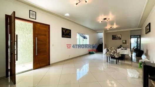 Sobrado com 3 Quartos à venda, 241m² no Jardim das Vertentes, São Paulo