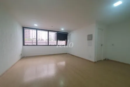 Sala Comercial para alugar, 28m² no Vila Olímpia, São Paulo