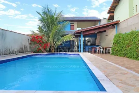 Casa com 2 Quartos à venda, 150m² no Belmira Novaes, Peruíbe