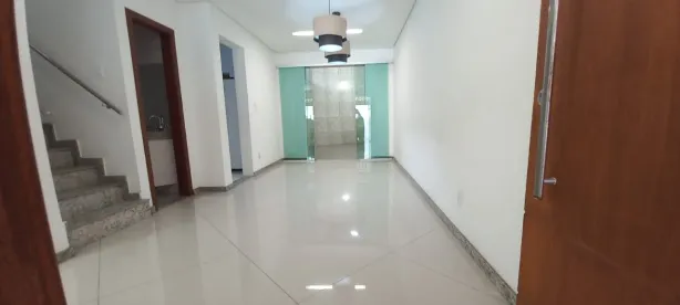 Casa com 3 Quartos à venda, 150m² no Planalto, Belo Horizonte