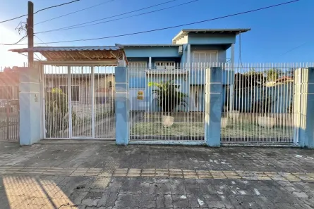 Casa com 6 Quartos à venda, 300m² no Niterói, Canoas