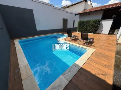 Casa com 3 Quartos à venda, 210m² no Cidade Jardim, Uberlândia