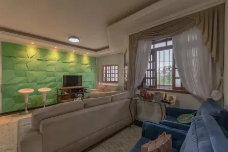 Casa com 3 Quartos à venda, 144m² no Serrano, Belo Horizonte