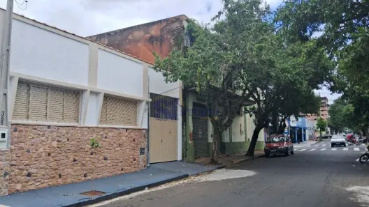 Casa com 3 Quartos para alugar, 80m² no Vila Xavier (Vila Xavier), Araraquara