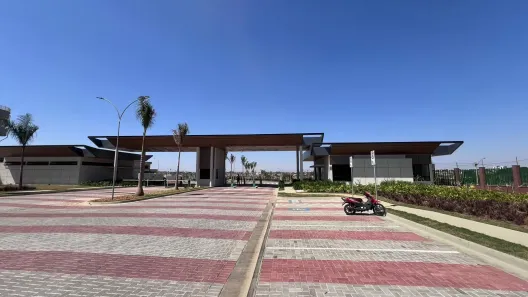 Lote/Terreno à venda, 212m² no Polo Empresarial Goiás, Aparecida de Goiânia