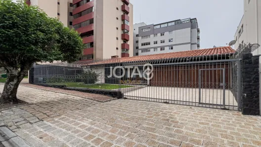 Casa com 3 Quartos à venda, 186m² no Água Verde, Curitiba
