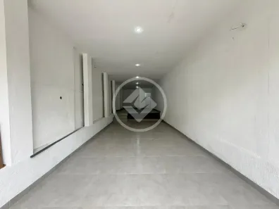 Ponto Comercial para alugar, 67m² no Várzea, Teresópolis