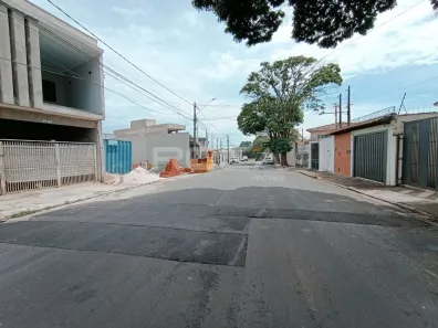 Casa com 2 Quartos para alugar, 60m² no Jardim São João Batista, São Carlos